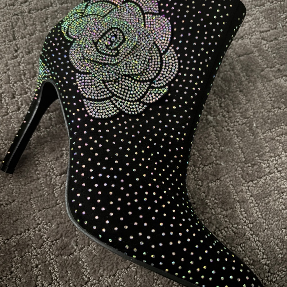 Elegant Black Rhinestone Ankle Boots